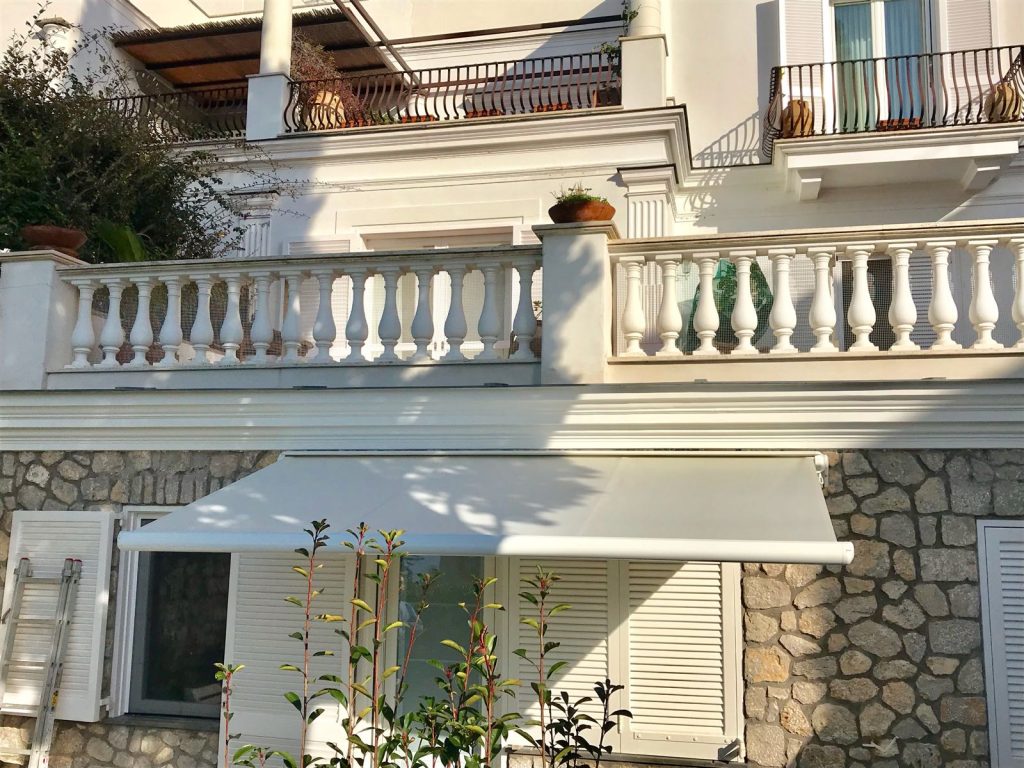 Tenda a bracci Gibus per abitazione privata - Capri